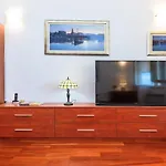 Bella Vista アパート イェセニツェ